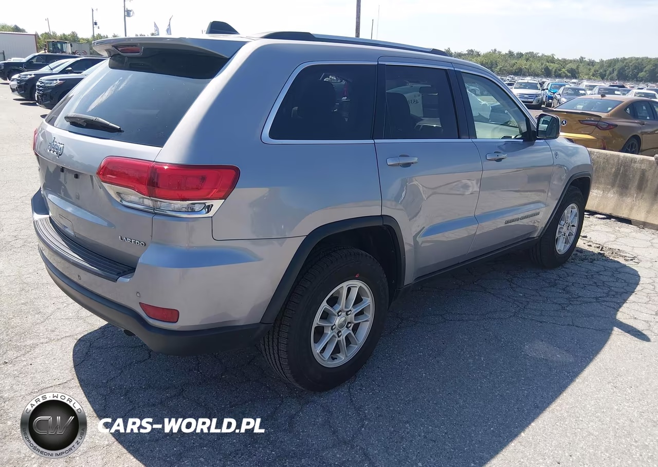 2019 Jeep Grand Cherokee Laredo E 4X4 VIN:1C4RJFAG1KC837019 - 4