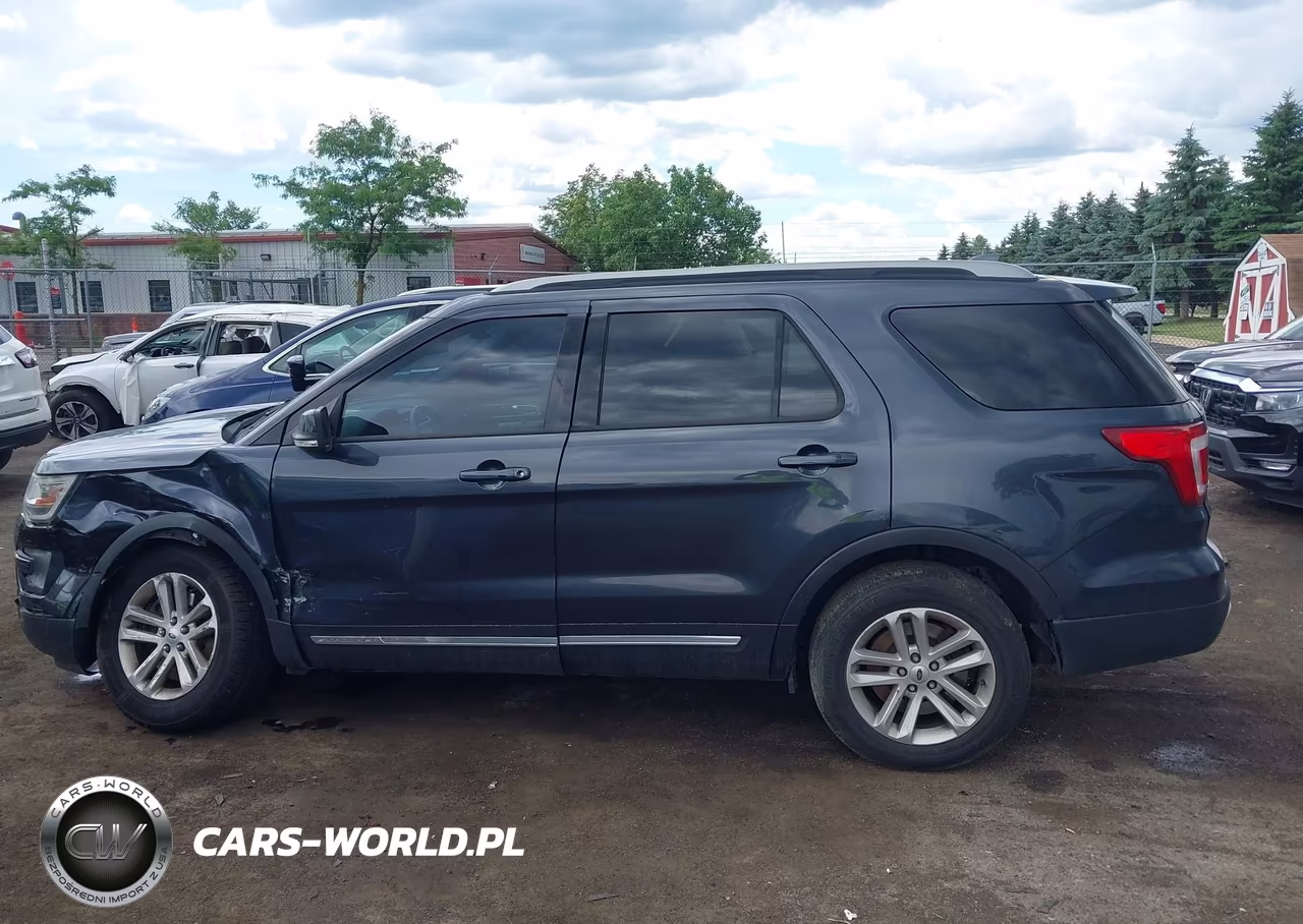 2017 Ford Explorer Xlt VIN:1FM5K8D80HGA26689 - 14