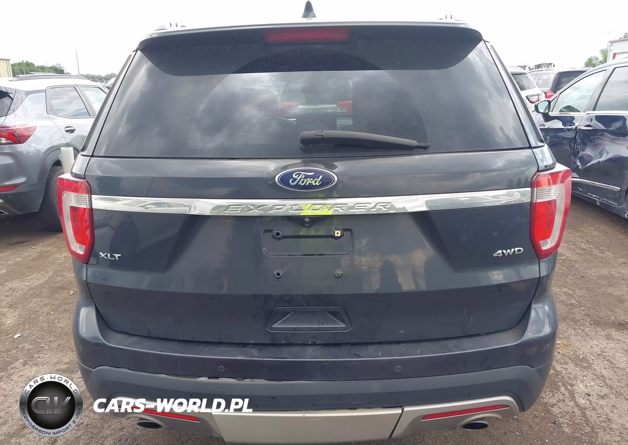 2017 Ford Explorer Xlt VIN:1FM5K8D80HGA26689 - 16