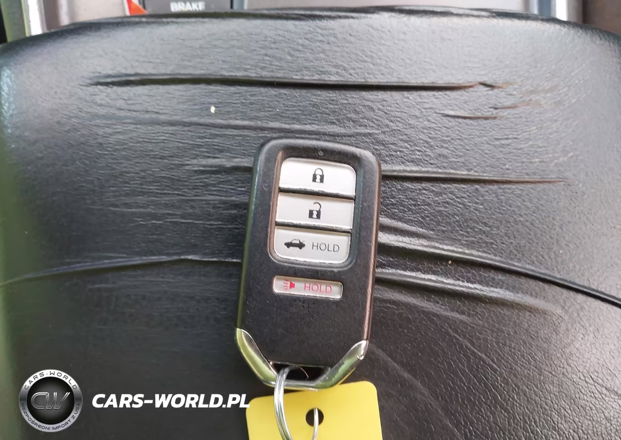 2018 Honda Accord Sport VIN:1HGCV1F39JA005992 - 11