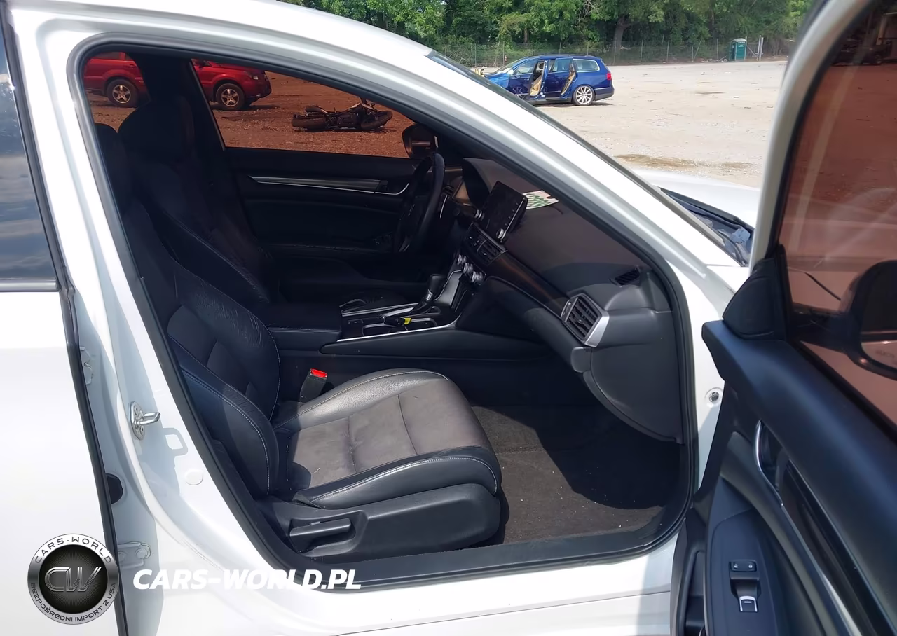 2018 Honda Accord Sport VIN:1HGCV1F39JA005992 - 5
