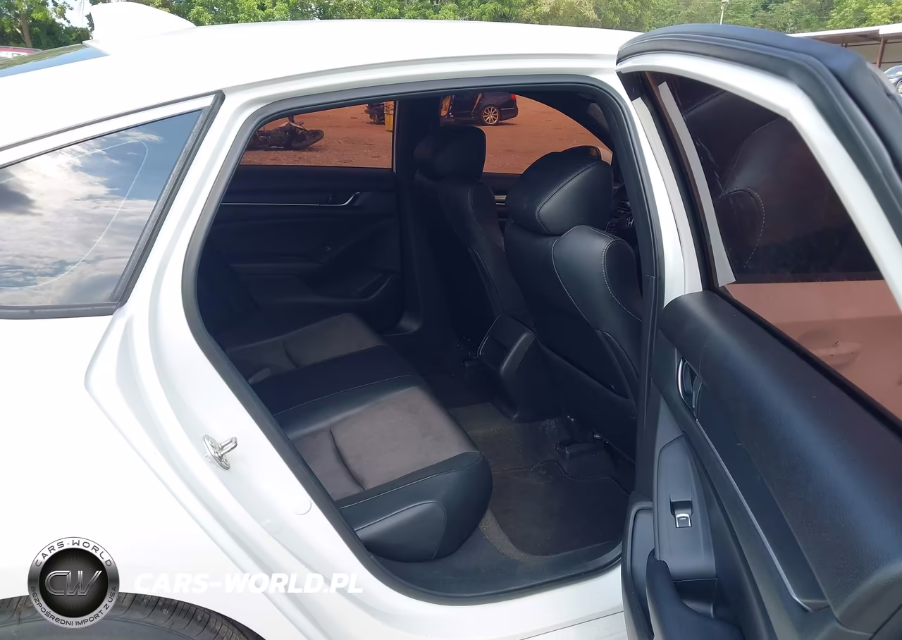 2018 Honda Accord Sport VIN:1HGCV1F39JA005992 - 8