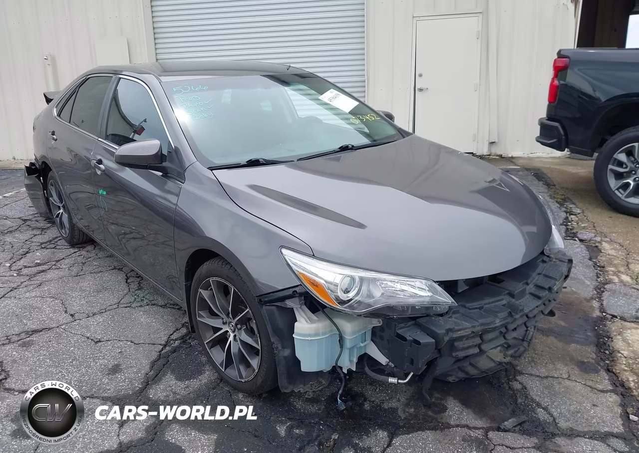 2015 Toyota Camry Xse – zdjęcie 1 z 17