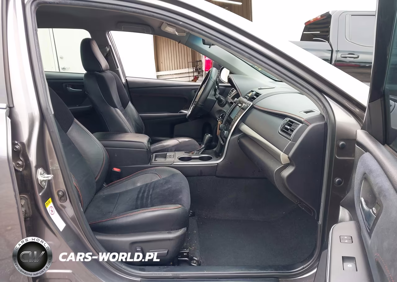 2015 Toyota Camry Xse VIN:4T1BF1FK9FU073452 - 5