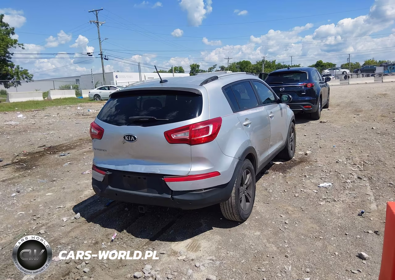 2011 Kia Sportage Lx VIN:KNDPB3A24B7054812 - 4