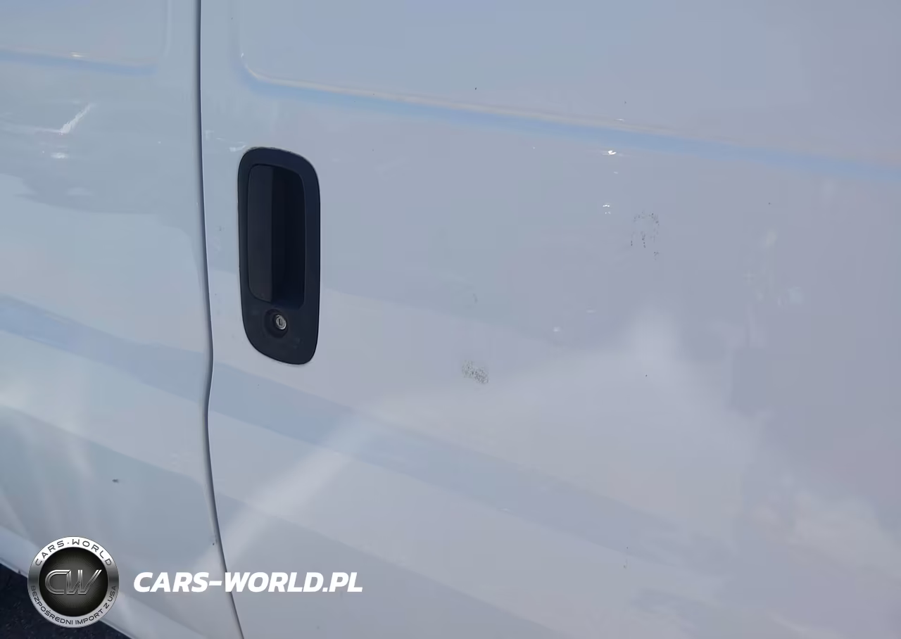2018 Chevrolet Express 2500 Work Van VIN:1GCWGAFG5J1260955 - 14