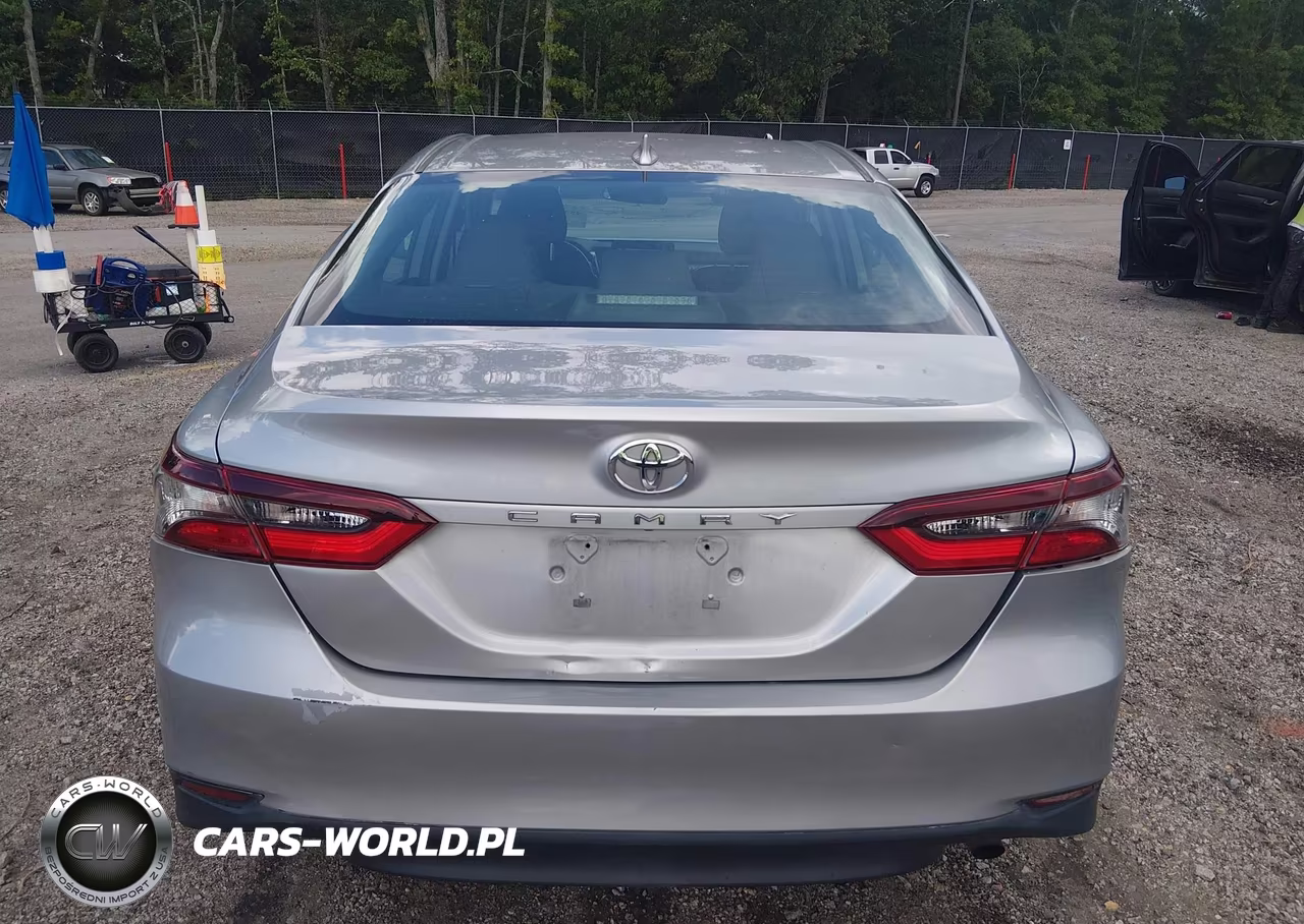 2022 Toyota Camry Le VIN:4T1C11AK1NU055584 - 16