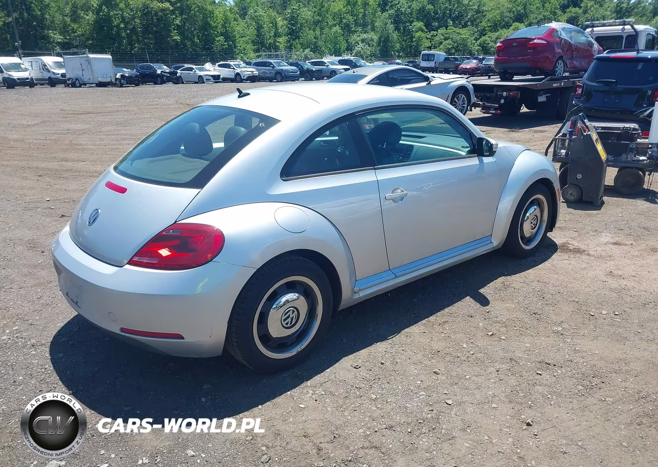 2012 Volkswagen Beetle 2.5L VIN:3VWJP7AT4CM639787 - 4