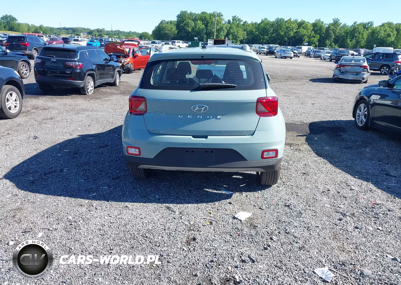 2026 Hyundai Venue Sel VIN:KMHRC8A38TU432463 - 17