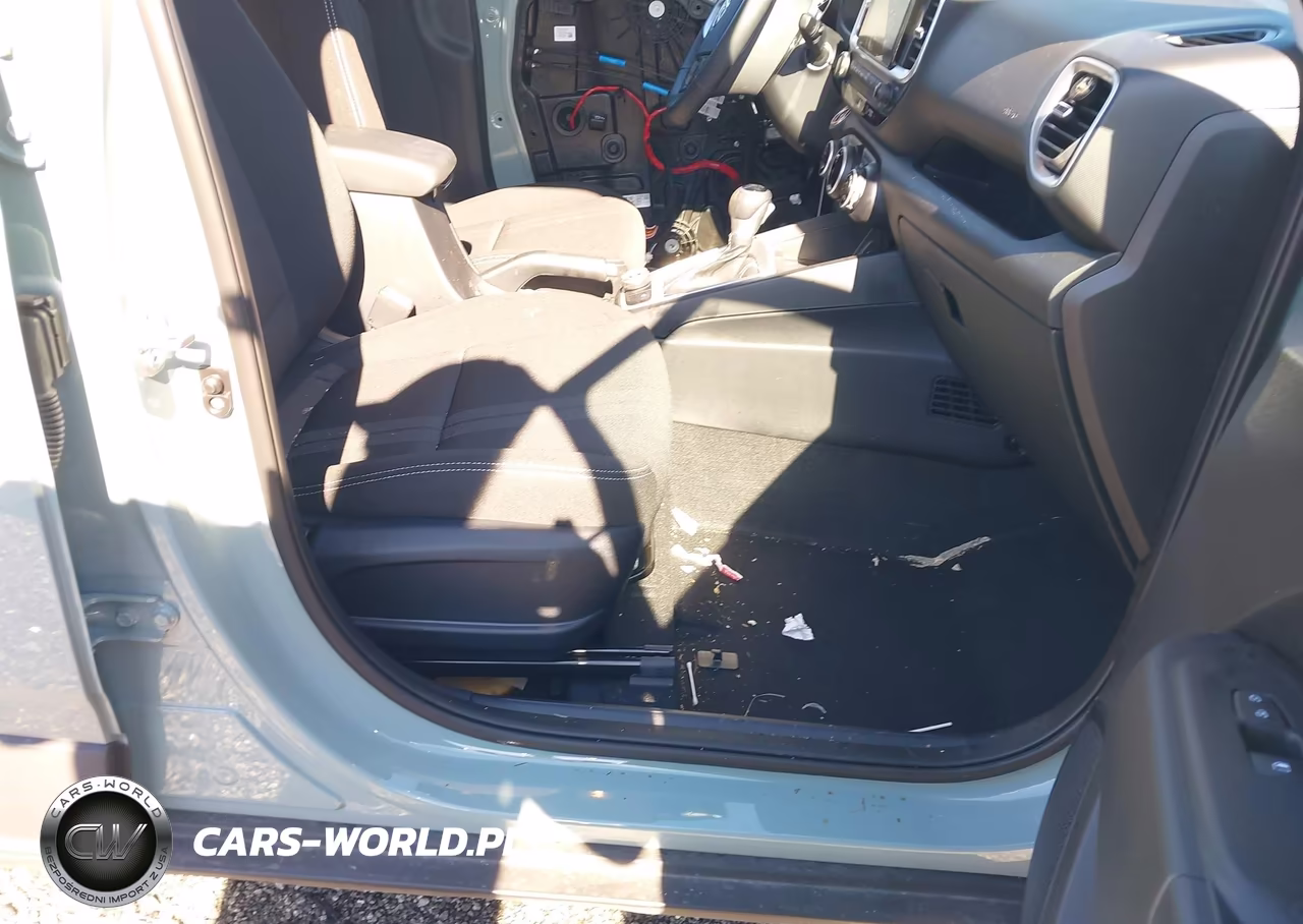 2026 Hyundai Venue Sel VIN:KMHRC8A38TU432463 - 5