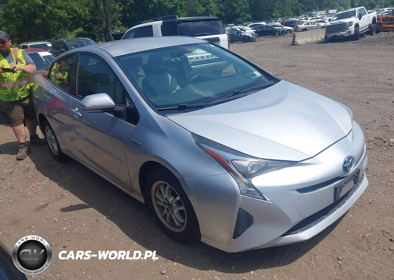 2016 Toyota Prius Two – zdjęcie 1 z 17