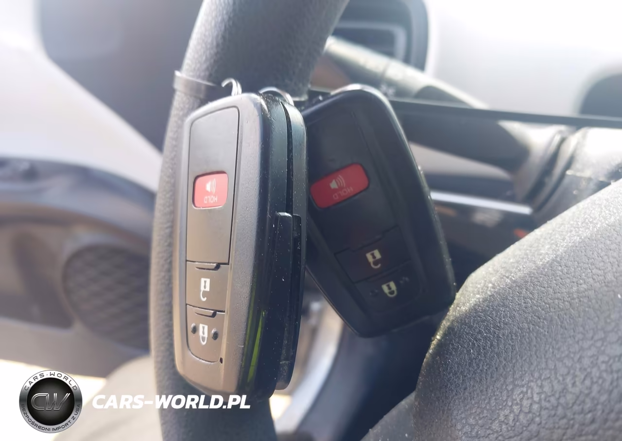 2016 Toyota Prius Two VIN:JTDKBRFU1G3012703 - 11