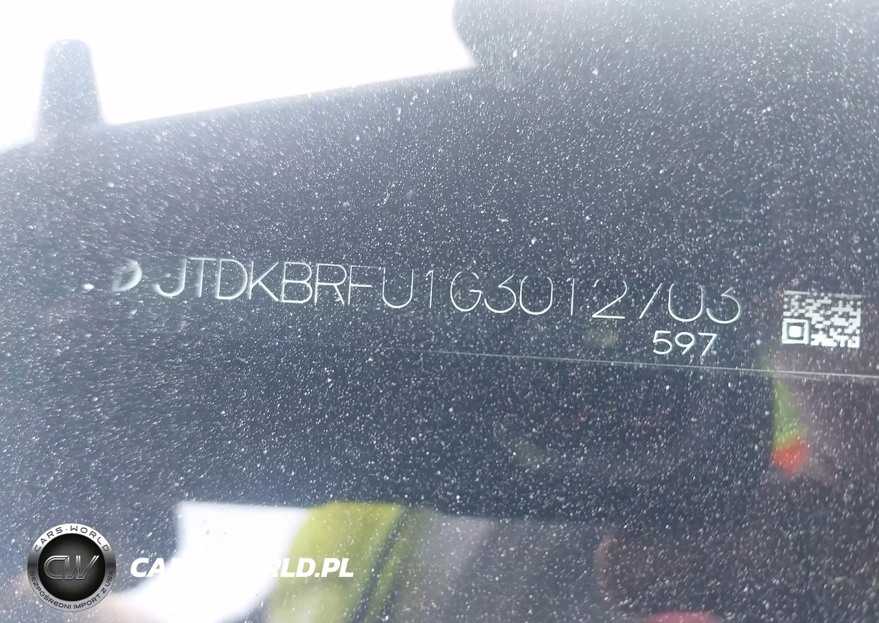 2016 Toyota Prius Two VIN:JTDKBRFU1G3012703 - 17