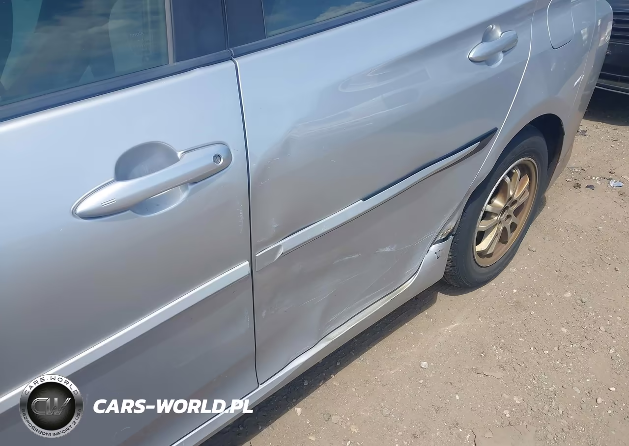 2016 Toyota Prius Two VIN:JTDKBRFU1G3012703 - 6