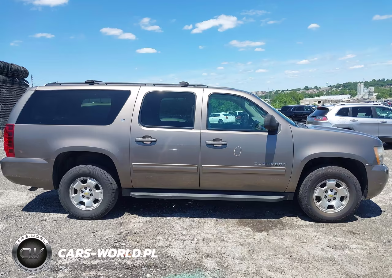 2012 Chevrolet Suburban 1500 Lt VIN:1GNSKJE75CR109320 - 13