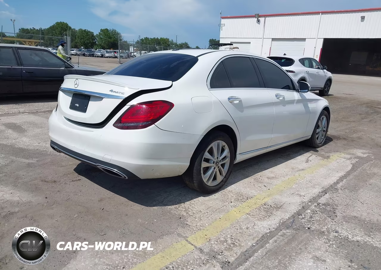 2019 Mercedes-Benz C 300 4Matic VIN:55SWF8EB1KU304815 - 4