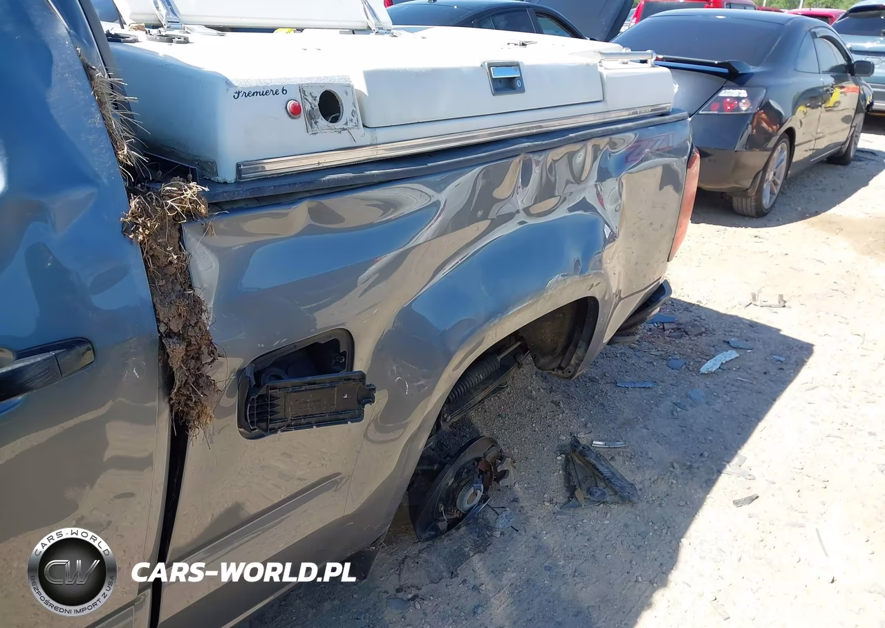 2022 Chevrolet Colorado Z71 VIN:1GCGTDENXN1301605 - 13