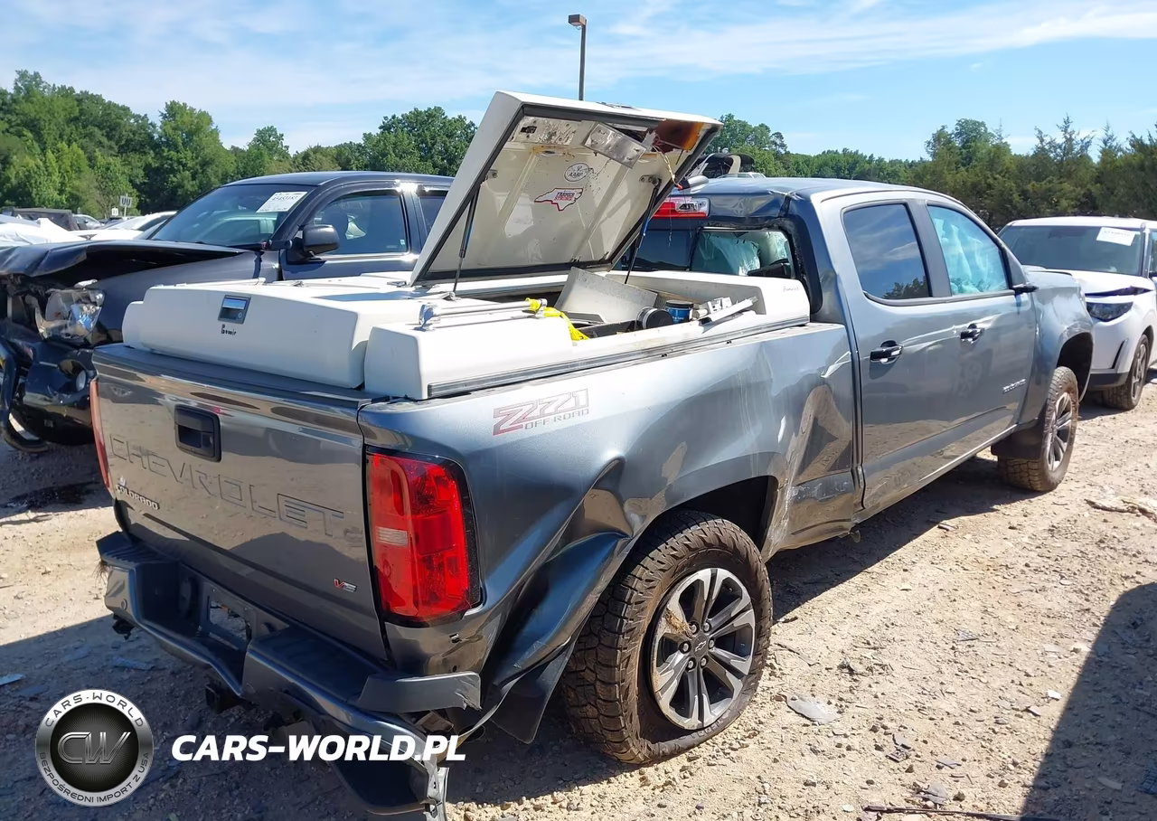 2022 Chevrolet Colorado Z71 VIN:1GCGTDENXN1301605 - 4