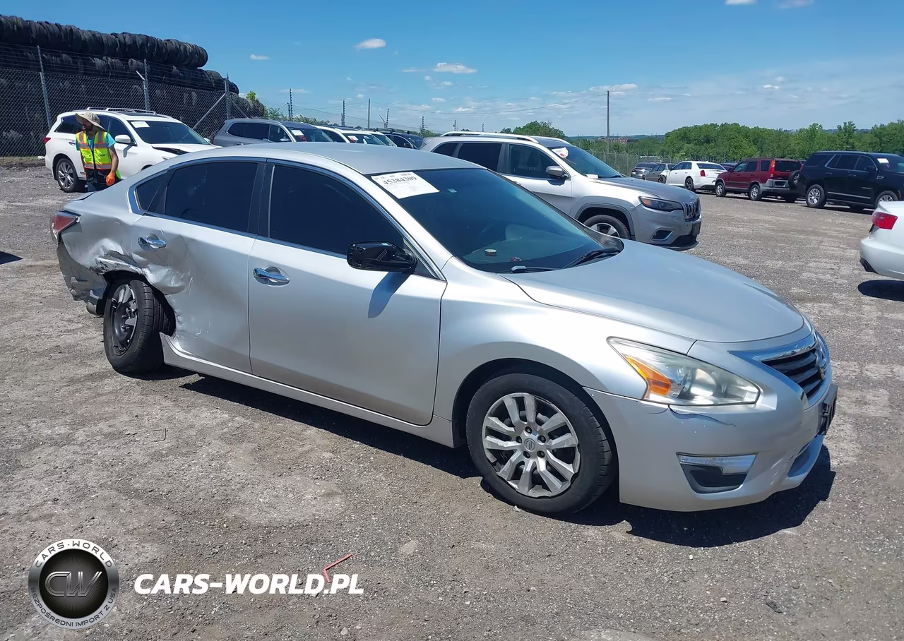 2013 Nissan Altima 2.5 S – zdjęcie 1 z 16