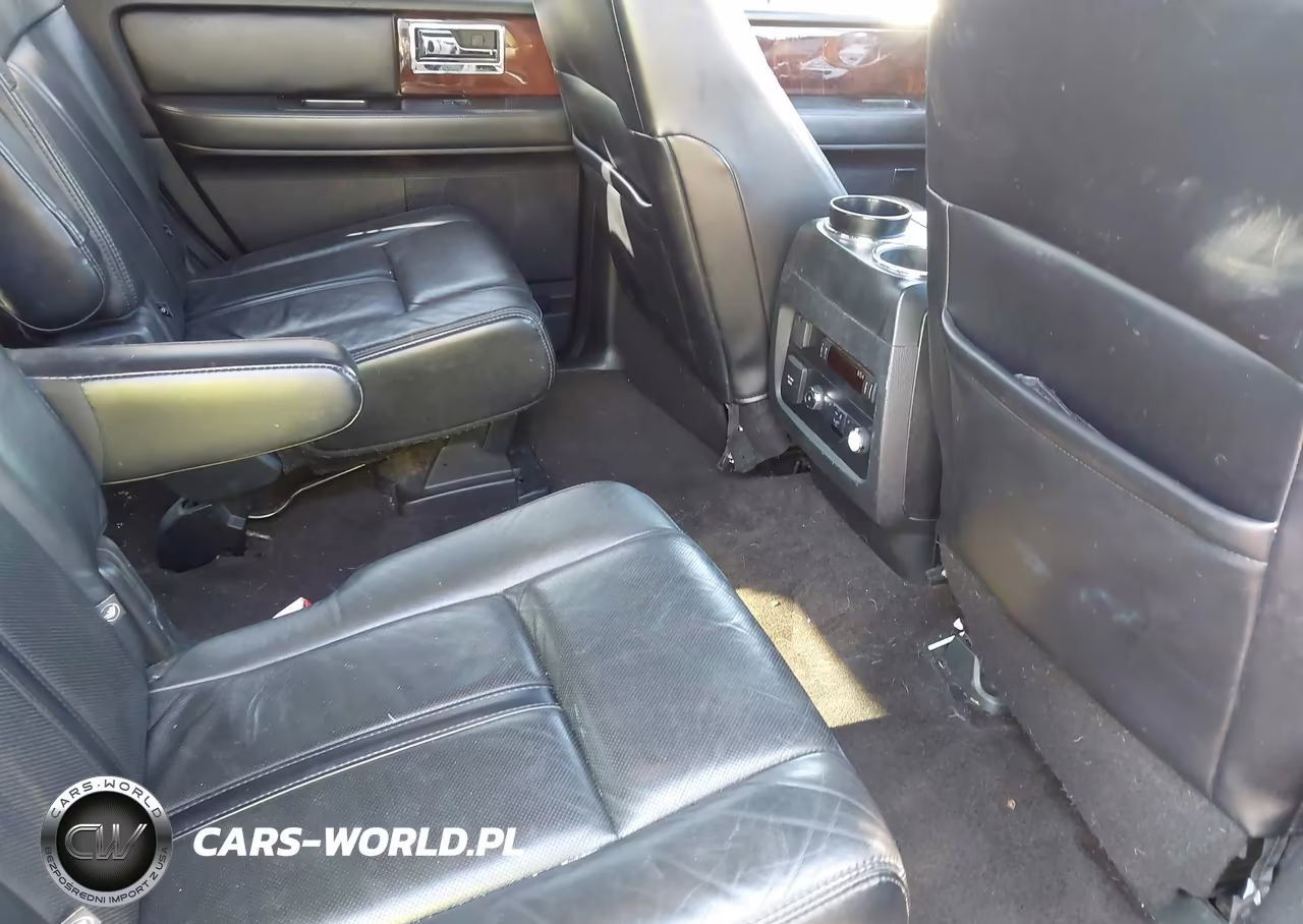 2015 Lincoln Navigator VIN:5LMJJ2HT1FEJ13939 - 8