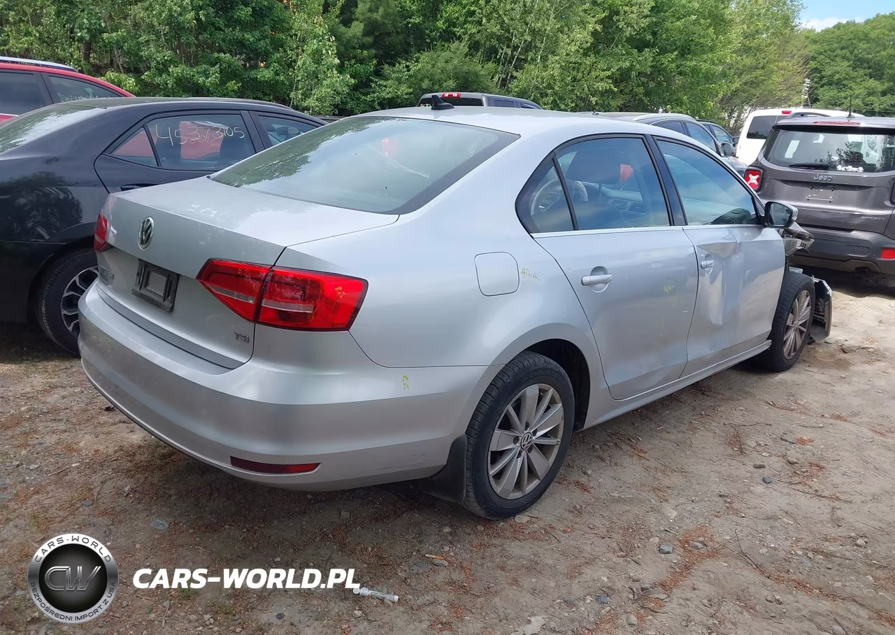 2015 Volkswagen Jetta 1.8T Se VIN:3VWD17AJ2FM226171 - 4