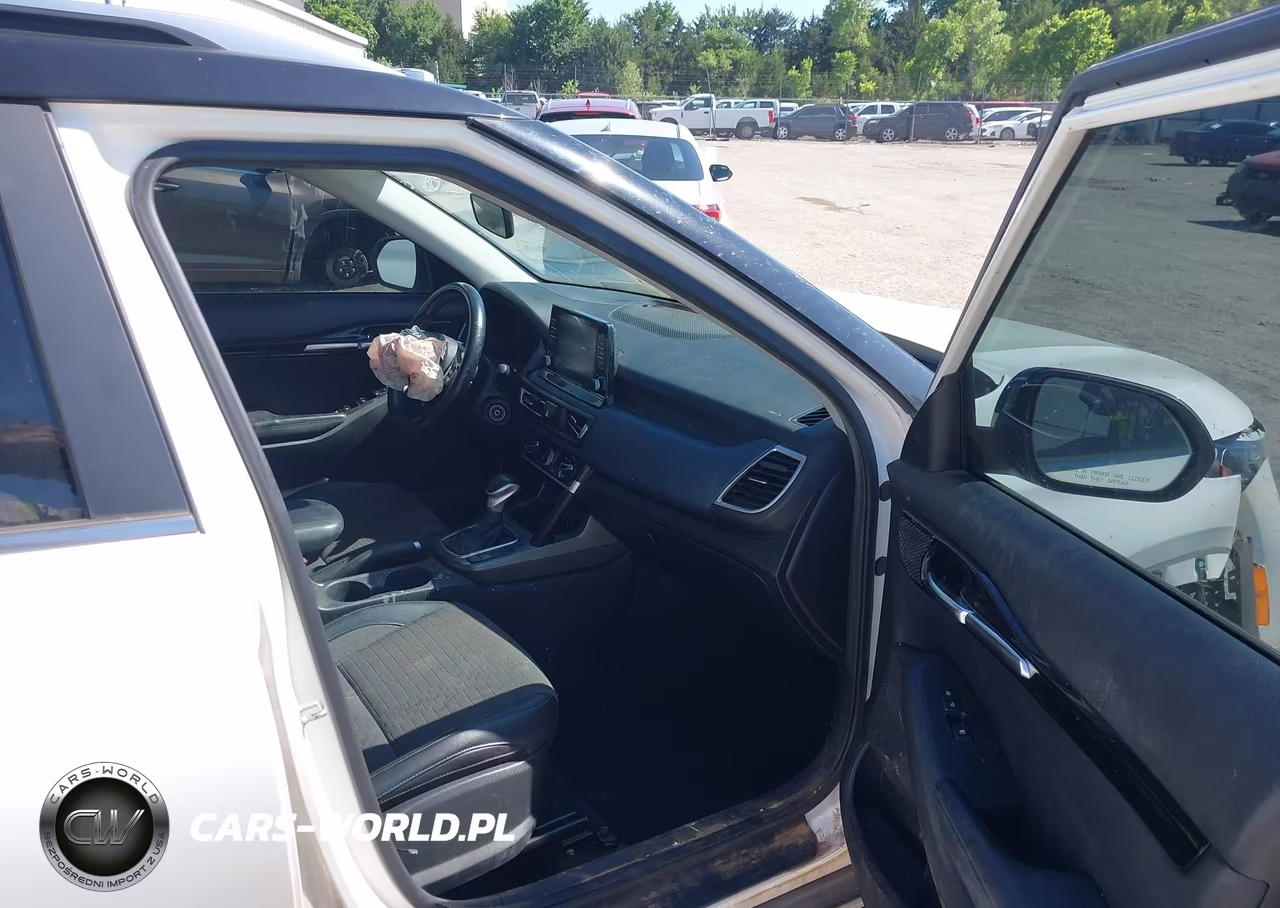2021 Kia Seltos S VIN:KNDEU2AA3M7052703 - 5