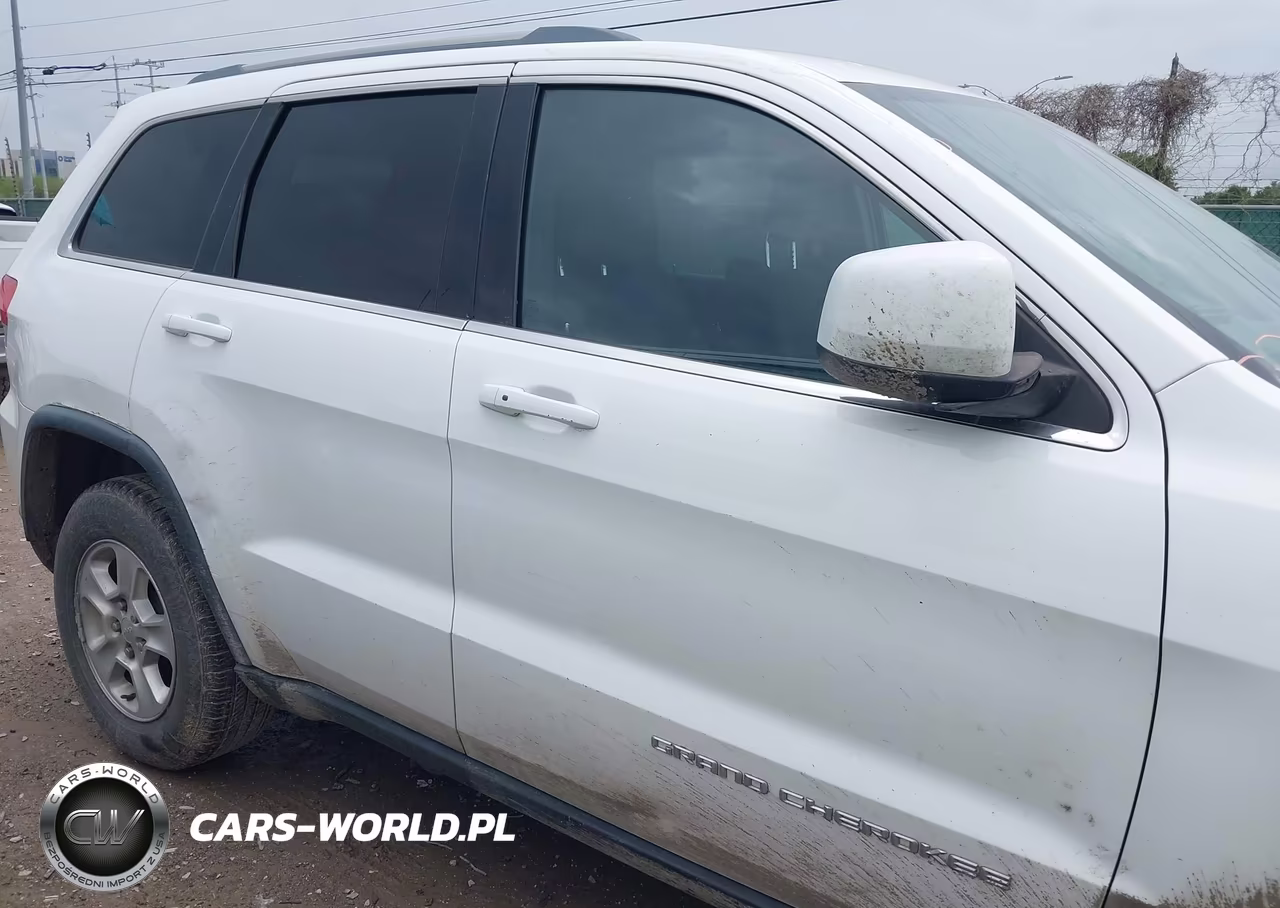 2016 Jeep Grand Cherokee Laredo VIN:1C4RJEAG6GC313916 - 13