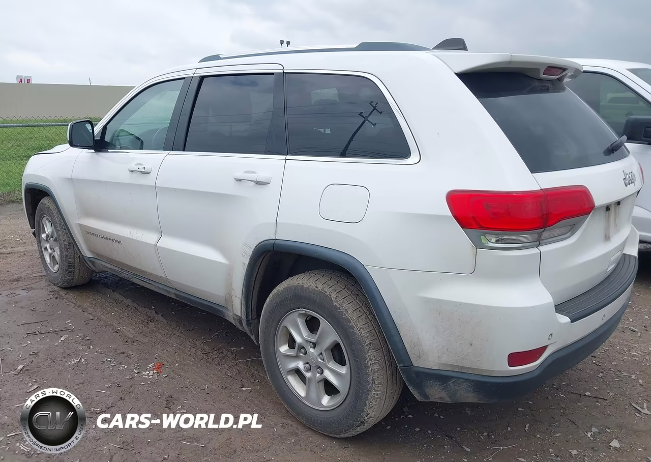 2016 Jeep Grand Cherokee Laredo VIN:1C4RJEAG6GC313916 - 3