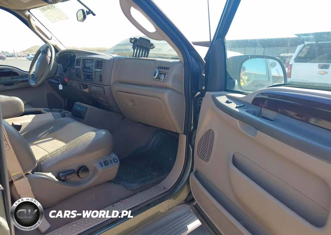 2003 Ford Excursion Eddie Bauer VIN:1FMSU45P83EC08267 - 5