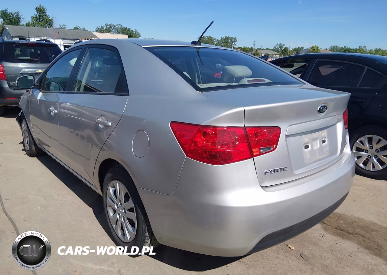 2011 Kia Forte Ex VIN:KNAFU4A20B5425825 - 3