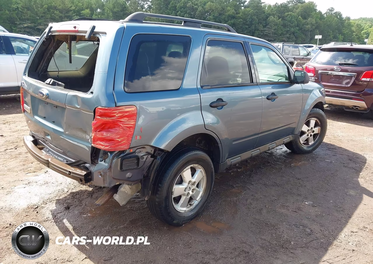 2010 Ford Escape Xlt VIN:1FMCU0D74AKB28980 - 4