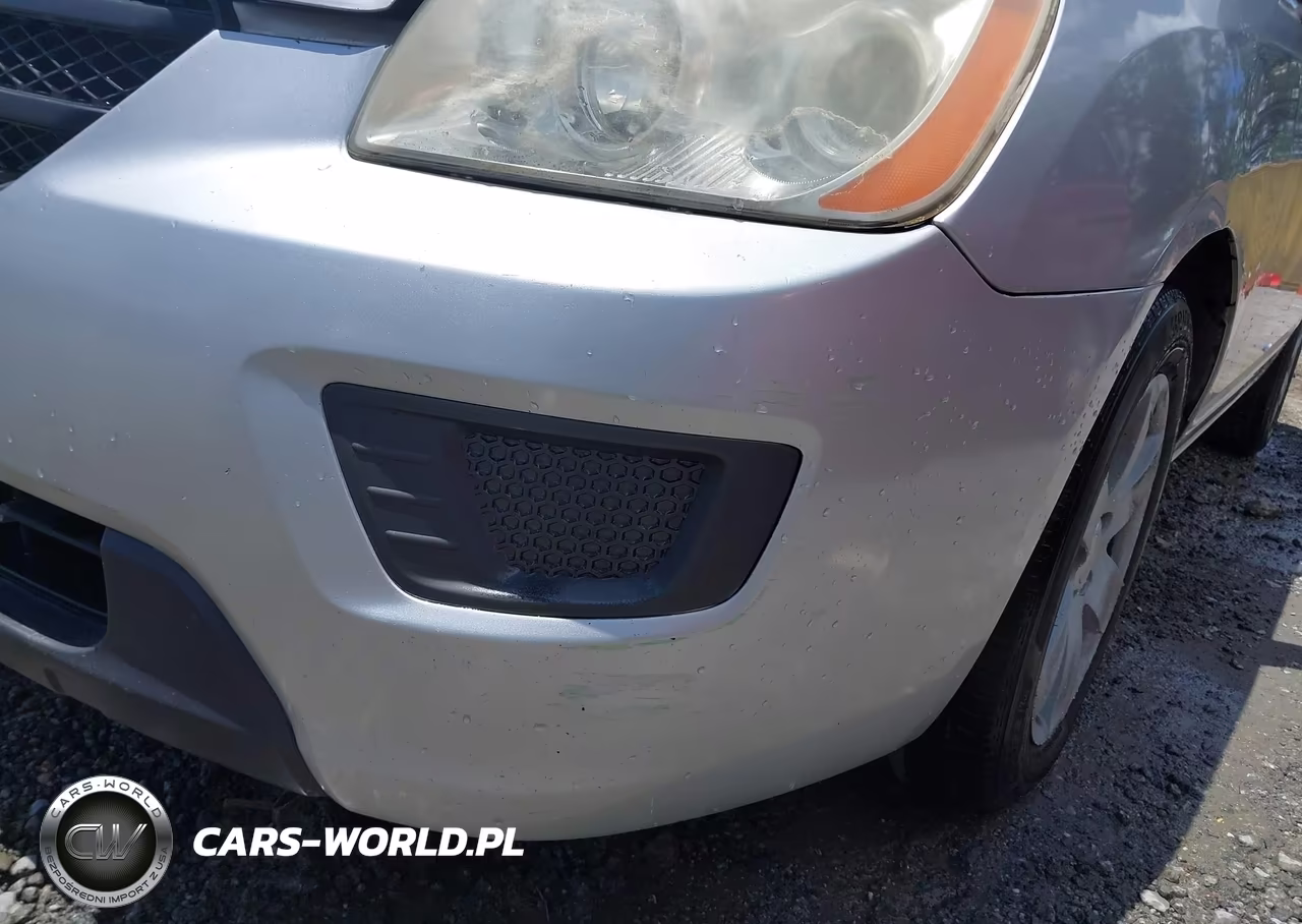 2007 Kia Rondo Lx VIN:KNAFG525077049869 - 14