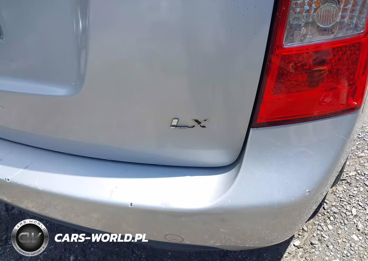 2007 Kia Rondo Lx VIN:KNAFG525077049869 - 17