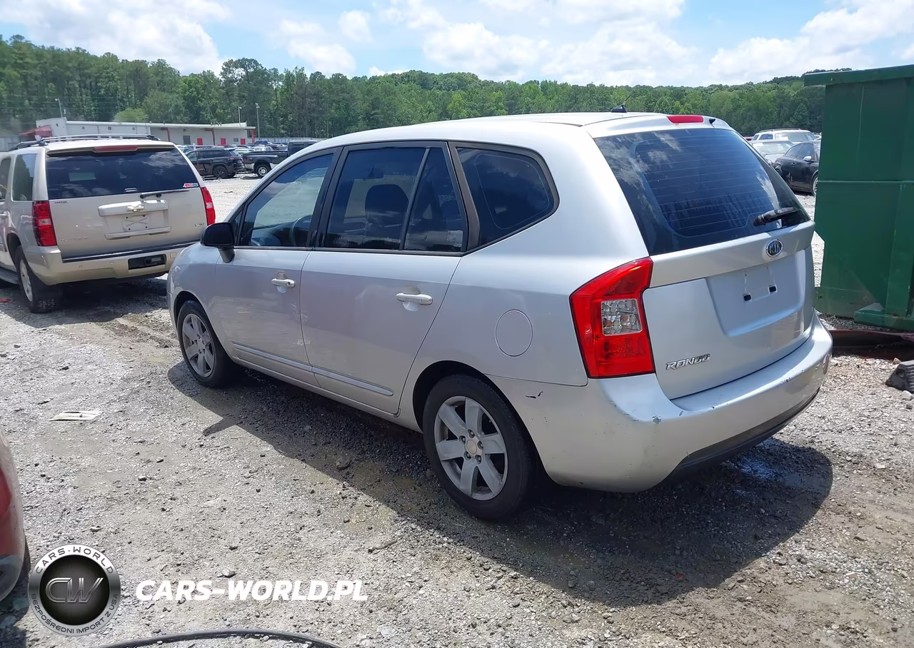 2007 Kia Rondo Lx VIN:KNAFG525077049869 - 3