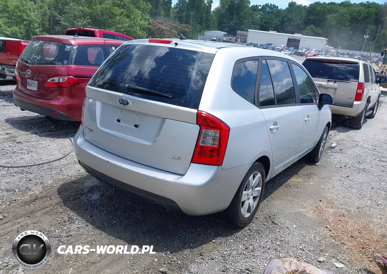 2007 Kia Rondo Lx VIN:KNAFG525077049869 - 4