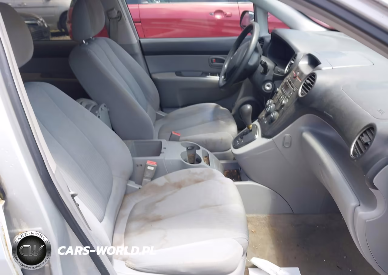 2007 Kia Rondo Lx VIN:KNAFG525077049869 - 5