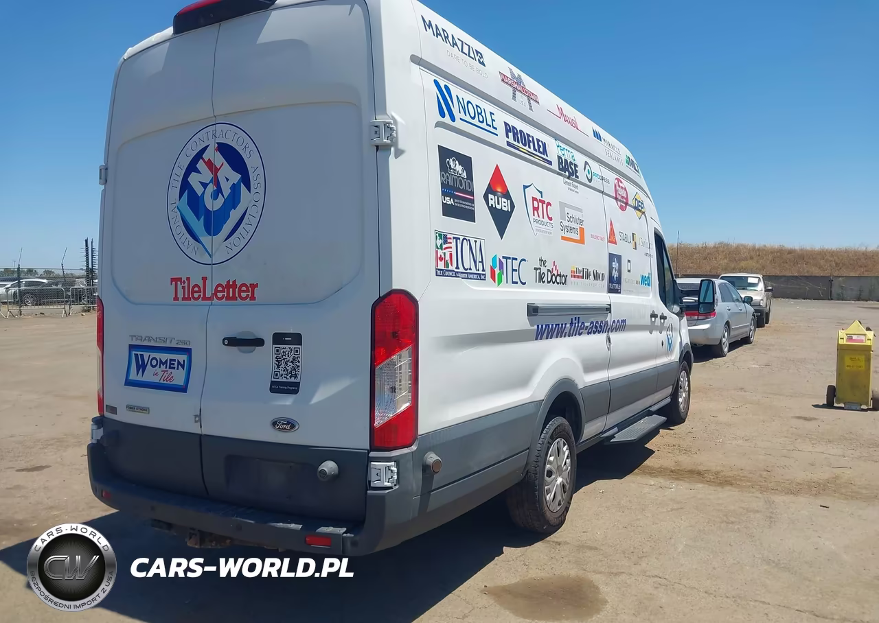 2018 Ford Transit-250 VIN:1FTYR3XV6JKA47566 - 4