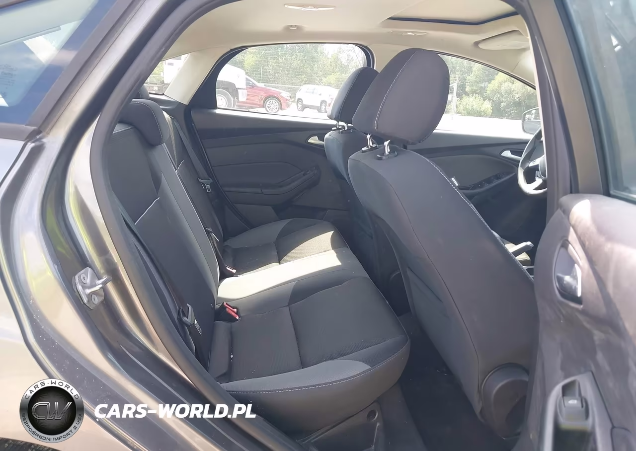 2014 Ford Focus Se VIN:1FADP3F21EL437976 - 8