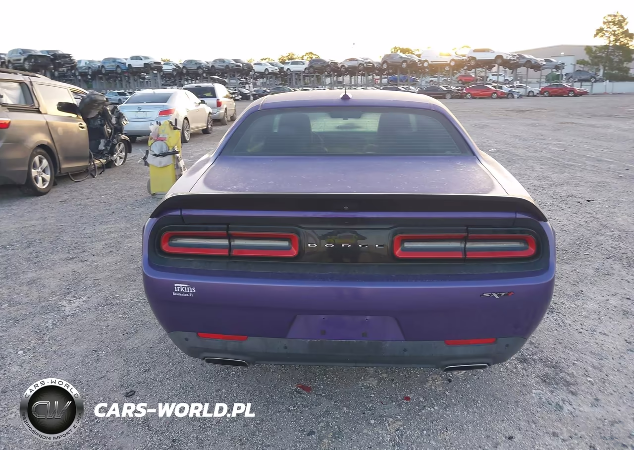 2016 Dodge Challenger Sxt Plus VIN:2C3CDZAG2GH153815 - 16