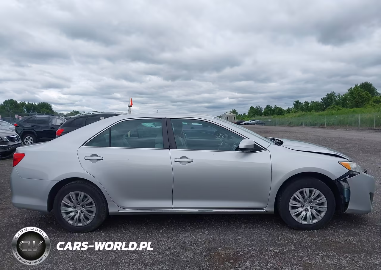 2013 Toyota Camry Le VIN:4T1BF1FKXDU703847 - 13