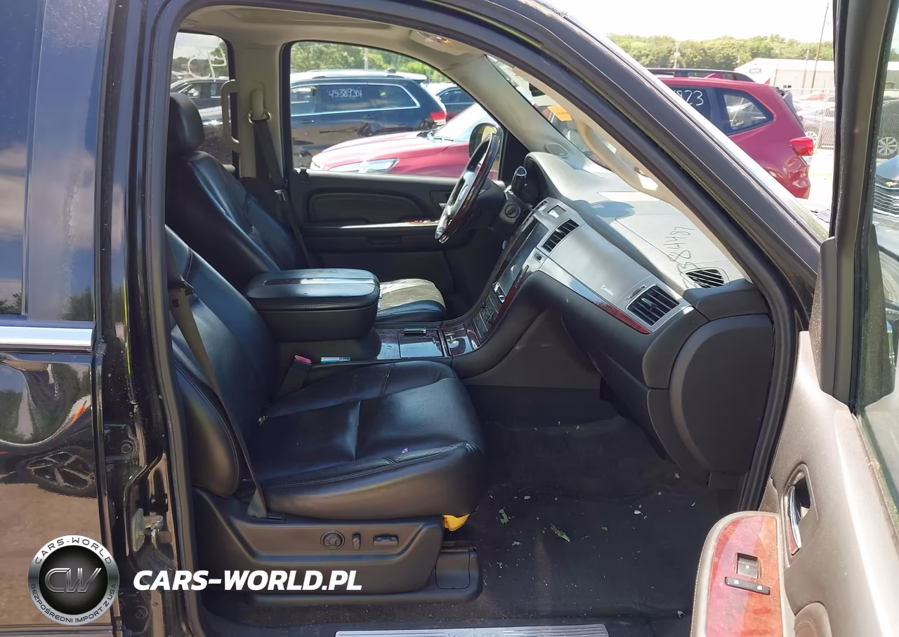 2008 Cadillac Escalade VIN:1GYFK63848R225323 - 5