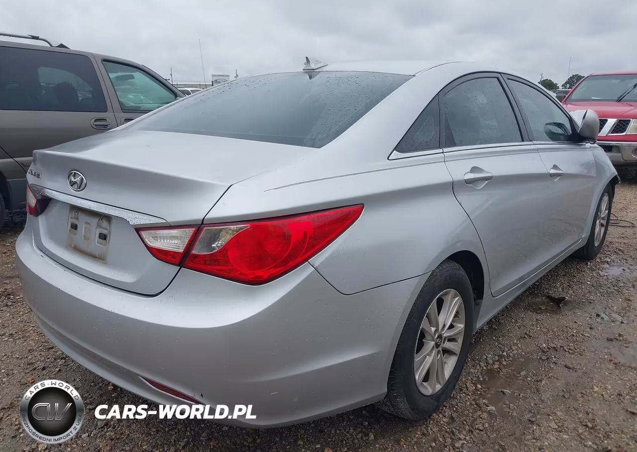 2013 Hyundai Sonata Gls VIN:5NPEB4AC0DH636958 - 4