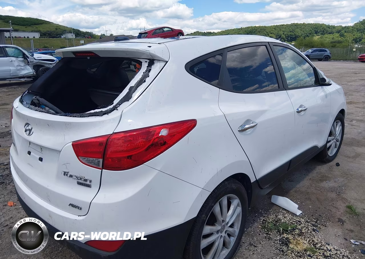 2013 Hyundai Tucson Limited VIN:KM8JUCAC6DU756199 - 4