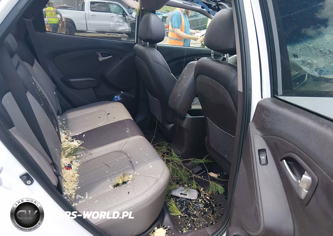 2013 Hyundai Tucson Limited VIN:KM8JUCAC6DU756199 - 8