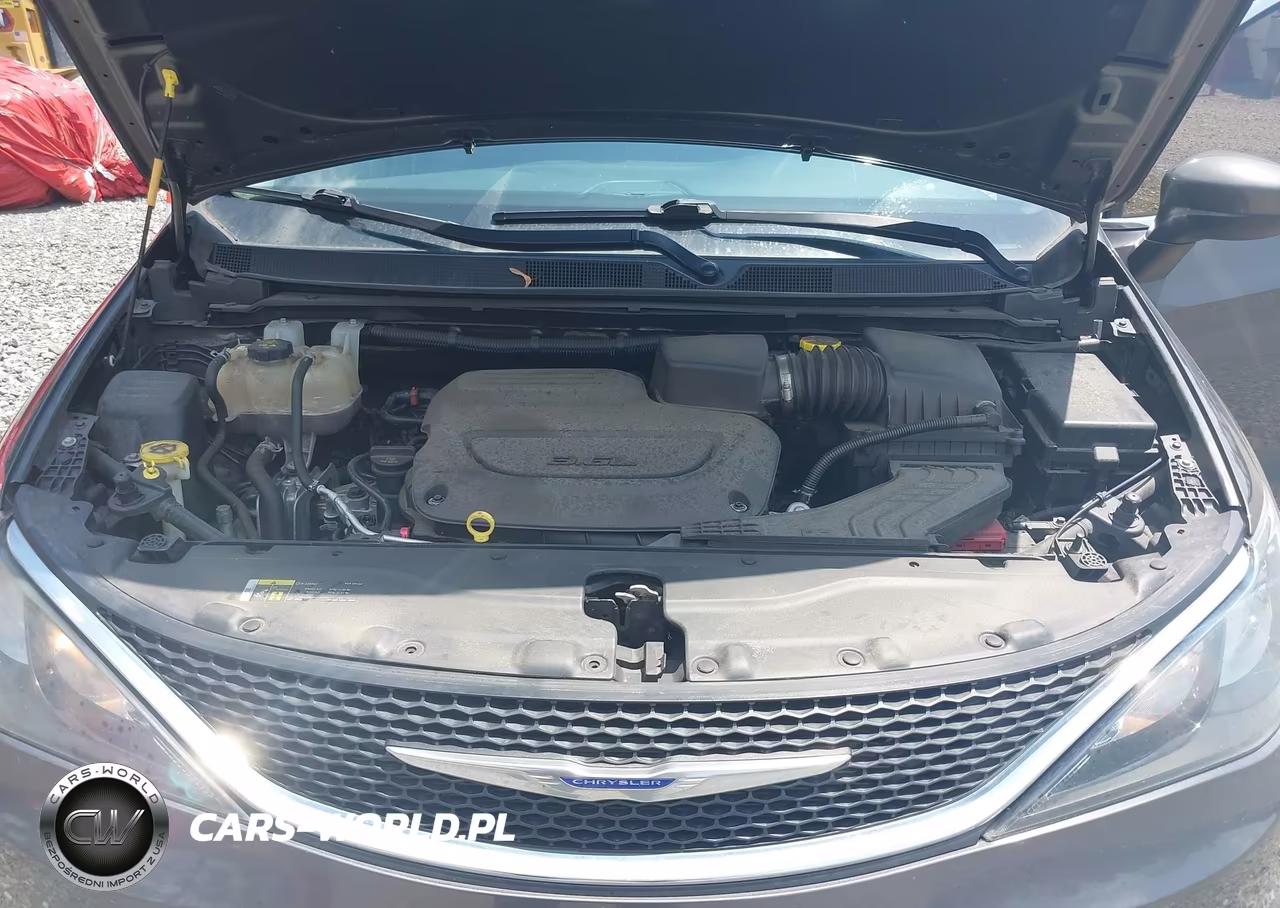 2020 Chrysler Voyager Lx VIN:2C4RC1CG8LR237617 - 10