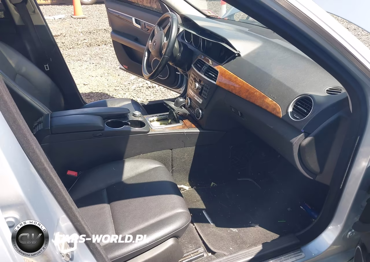 2013 Mercedes-Benz C 300 Luxury 4Matic VIN:WDDGF8AB5DR269226 - 5