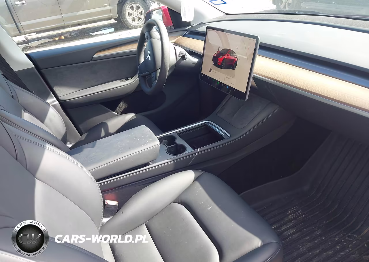 2024 Tesla Model Y Long Range Dual Motor All-Wheel Drive VIN:7SAYGDEE9RA325612 - 5