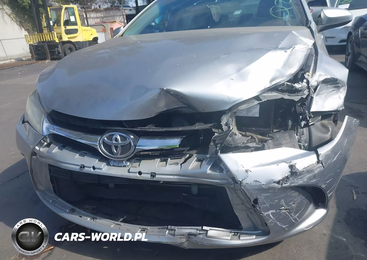 2016 Toyota Camry Le VIN:4T4BF1FK0GR529880 - 12