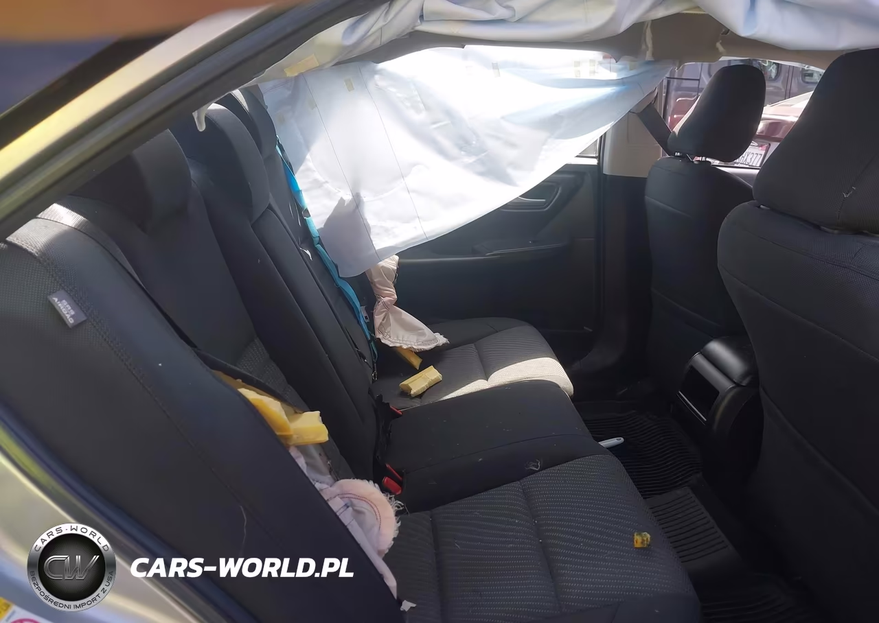 2016 Toyota Camry Le VIN:4T4BF1FK0GR529880 - 8