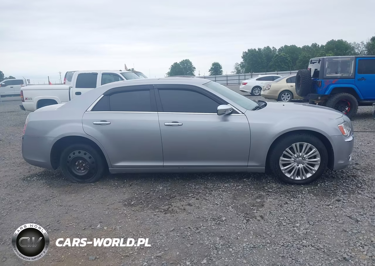 2014 Chrysler 300C Awd VIN:2C3CCAKGXEH120724 - 14